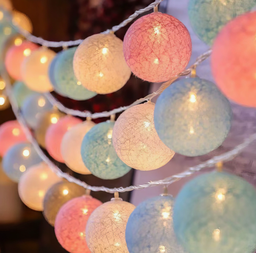 Navando | Guirlande Lumineuse Décorative avec Boules Douces