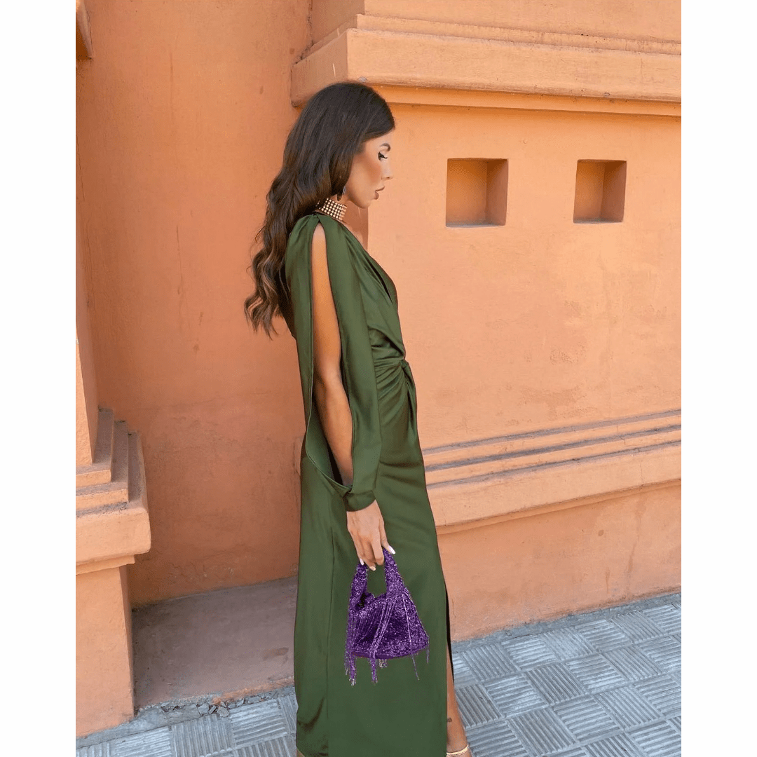 Josine | Satijnen galajurk met one-shoulder en split - view 4