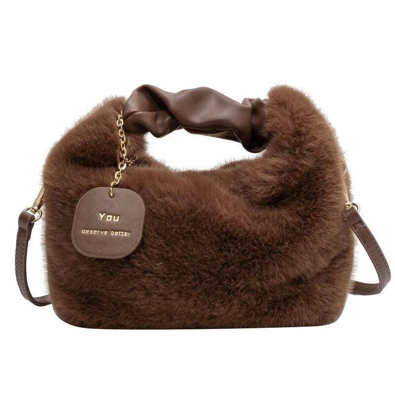 Mia - Flauschige Handtasche mit Crossbody – Luxus und Funktionalität