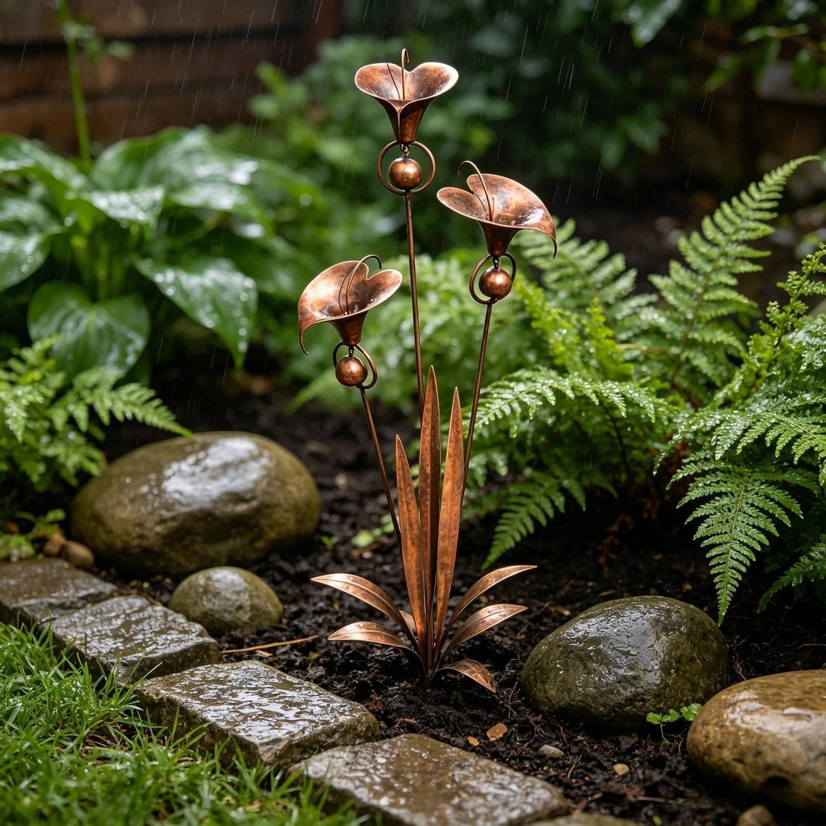 Sven | Metalen tuinsteker met calla lelies en belletjes - foto 9