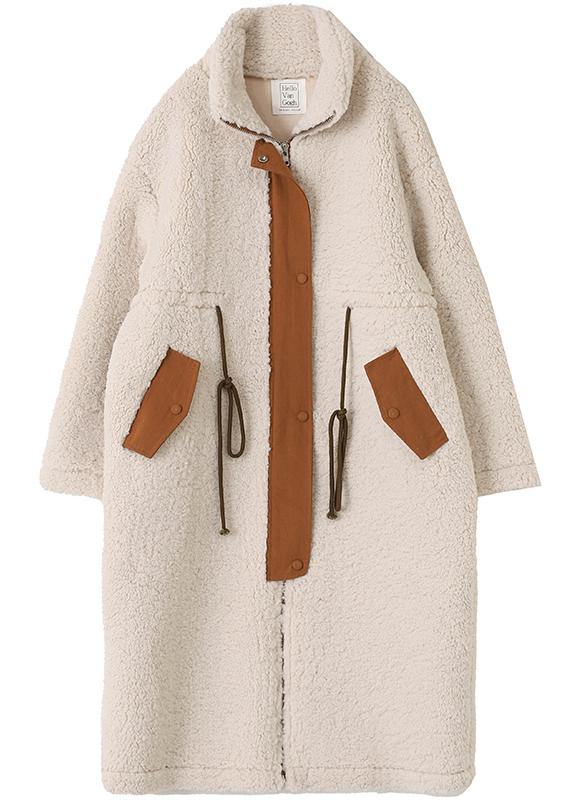 Beige Stijlvolle Winterjas met Hoge Kraag – Amara