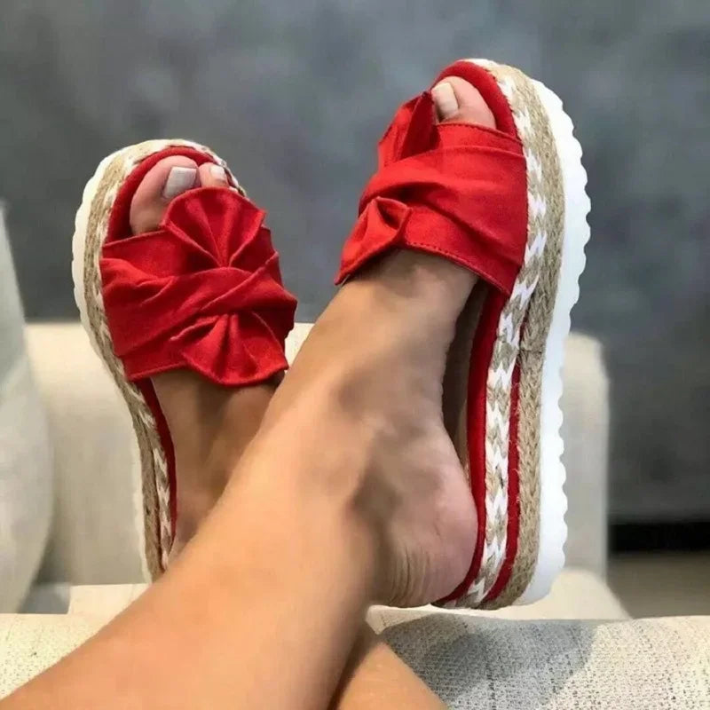 Bionda - Stijlvolle en Elegante Slippers met Plateauzolen voor Dames