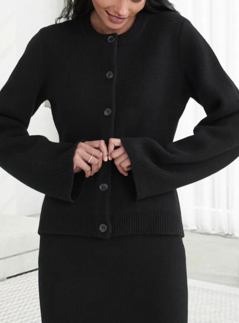 Ava - Gilet Doux Boutonné – Chaleur et Style
