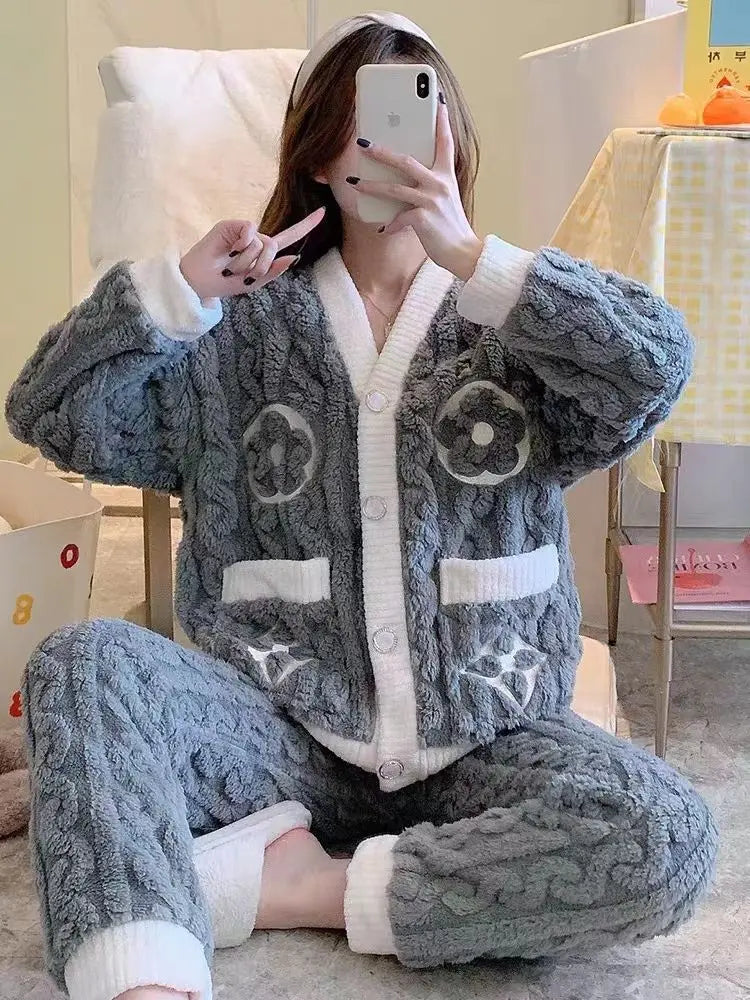 Amber Berry | Fleece pyjama met V-hals 2