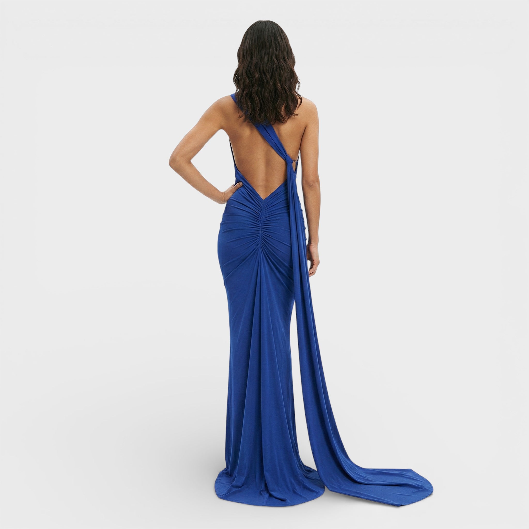 Asymmetrische maxi jurk | Open rug en verstelbare sjaal 8