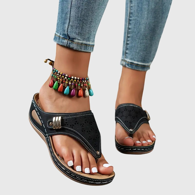 Casual Instapsandalen Met Sleehak | Navando