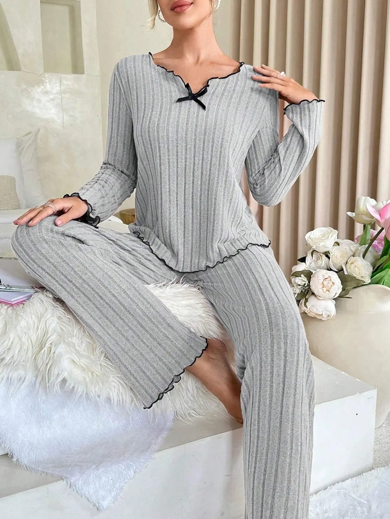 Casual loungewear | Geribbelde pyjamaset met lange mouwen 8