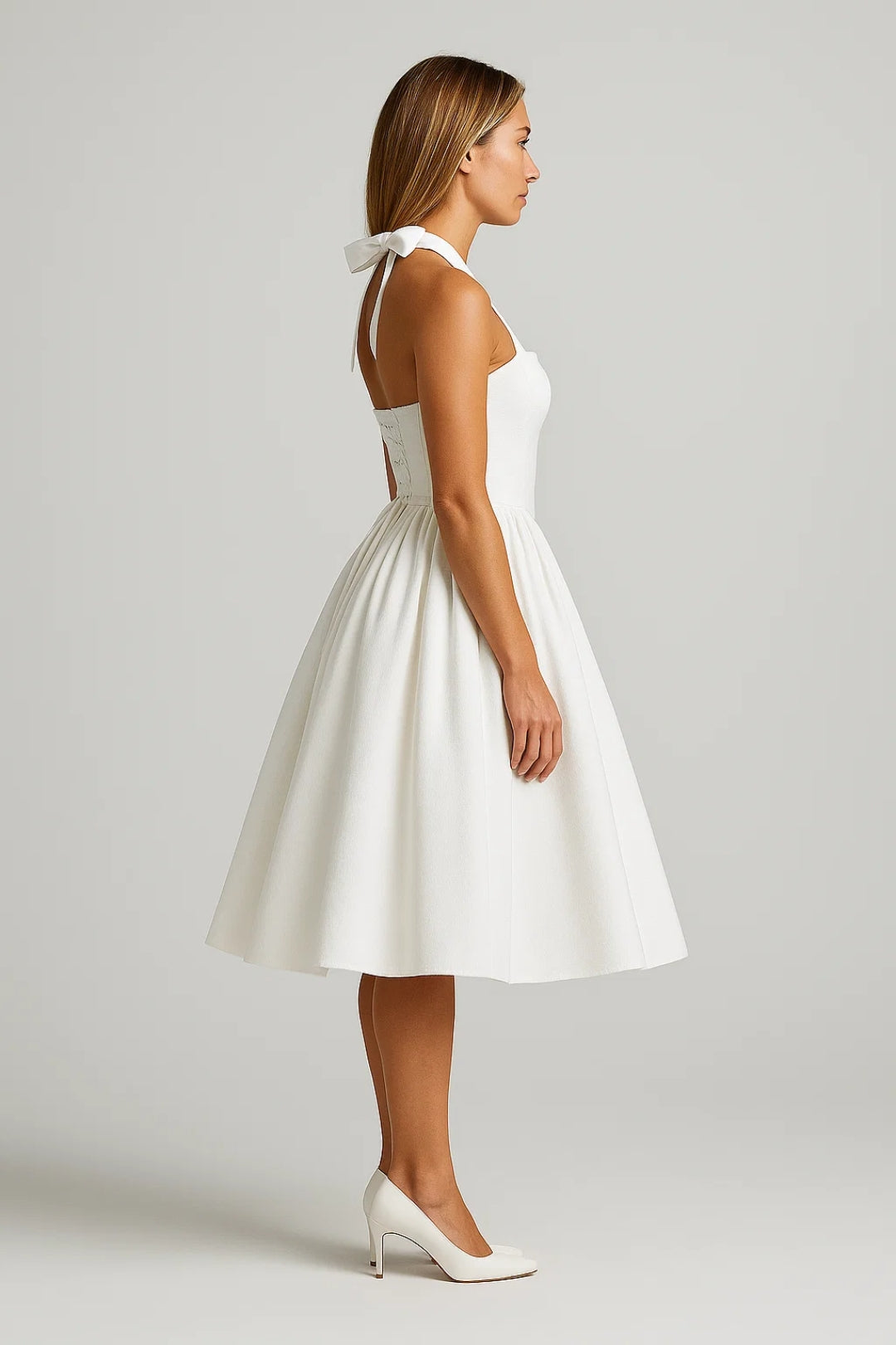 Elegante Halterjurk Met Wijde Rok | Navando