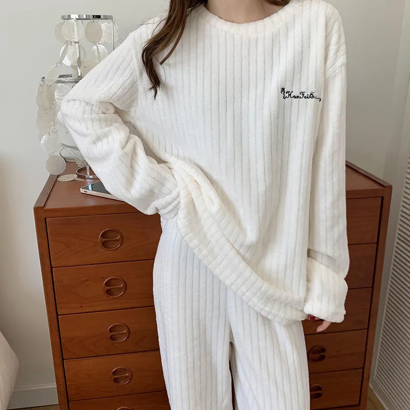 Eva | Comfortabele koraalfleece pyjama set 0