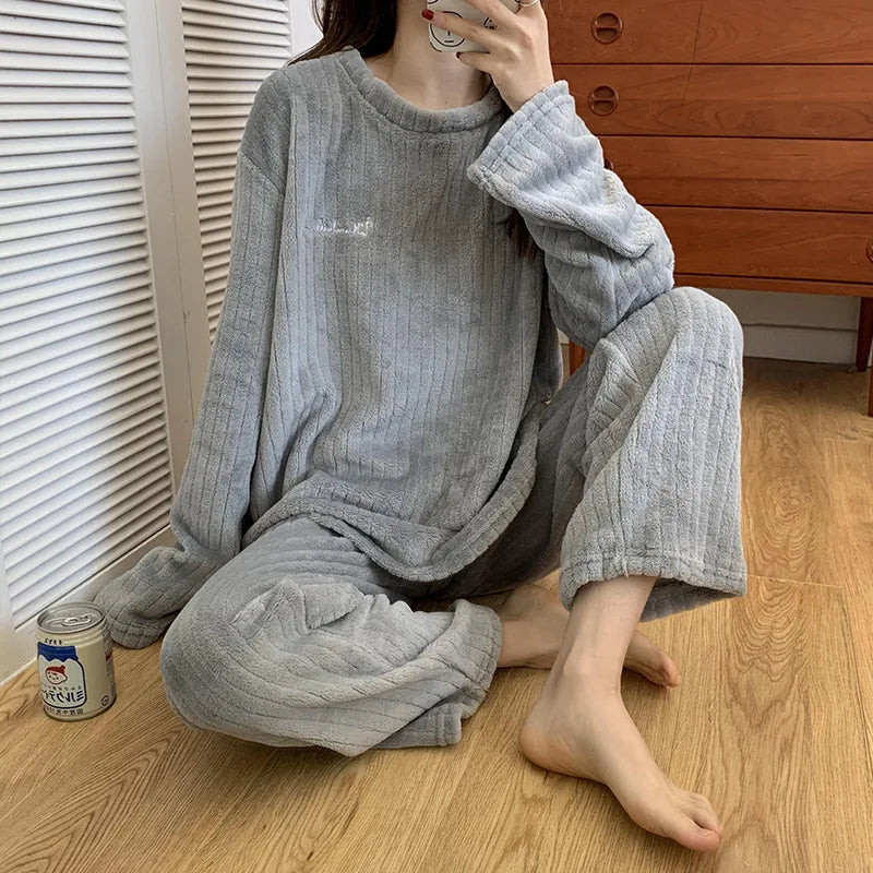 Eva | Comfortabele koraalfleece pyjama set 1