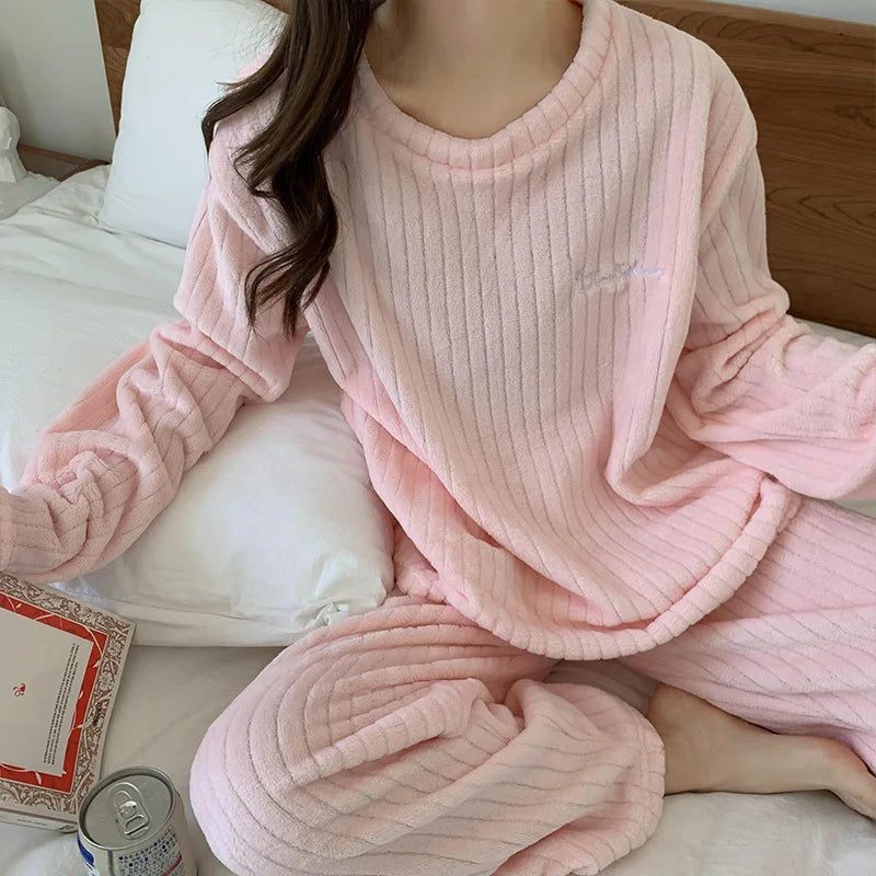 Eva | Comfortabele koraalfleece pyjama set 4