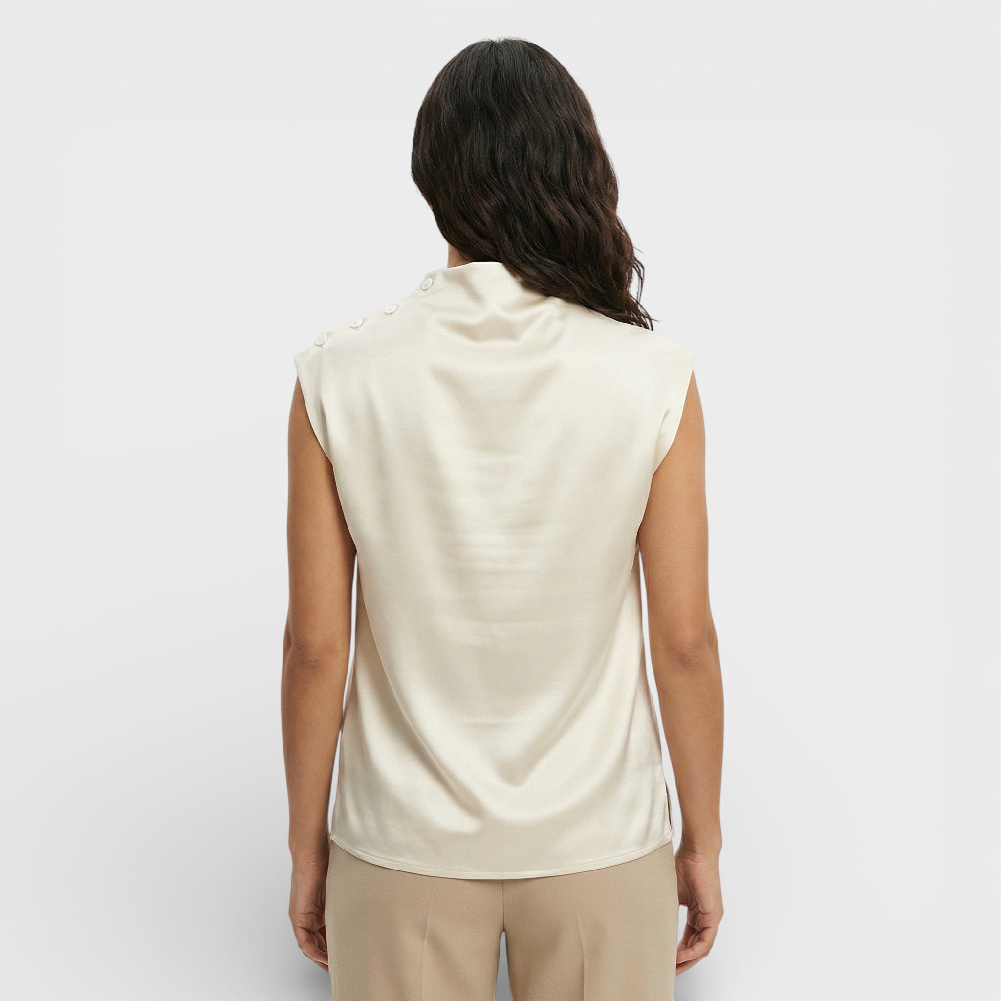 Gedrapeerde blouse | Satijnen stof met mandarijnkraag 3