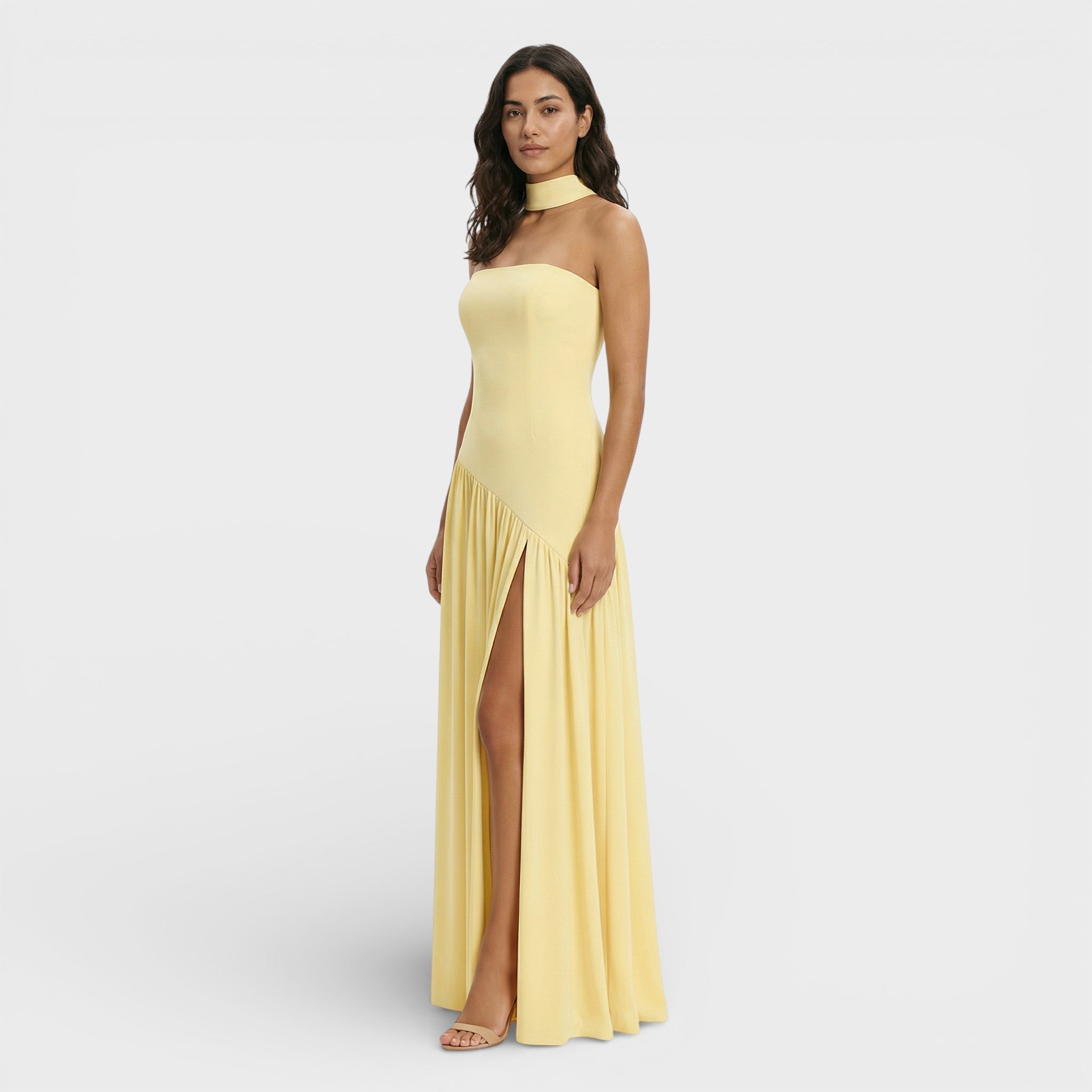 Glamour | Lange Strapless Jurk Met Hoge Split 3