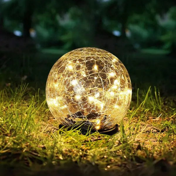 Ixie | Glazen bol op zonne-energie met gebarsten structuur 5