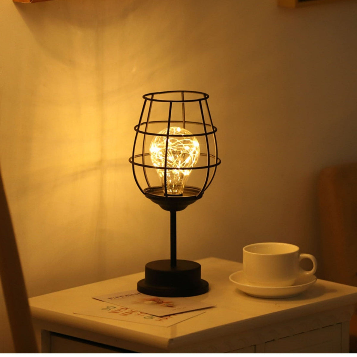 Jaelynn | Moderne Industriële Tafellamp Met Open Frame