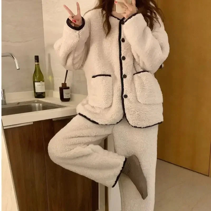 Jasmijn | Flanel en koraalfleece pyjama set dames 4