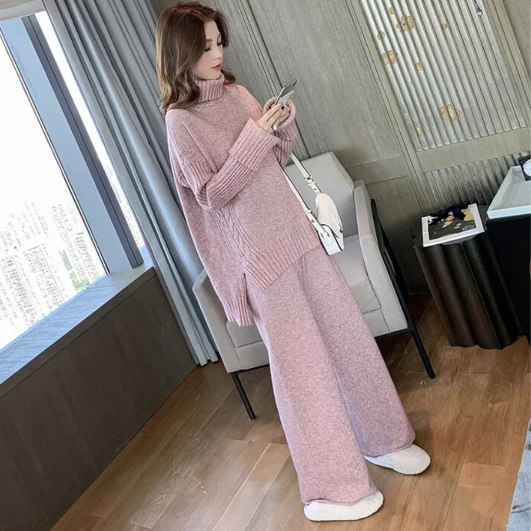 Jizelle | Comfortabele gebreide set met coltrui en flared broek 4