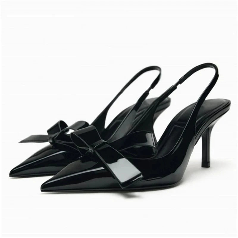 Karmijn | Transparante pumps met strikdetail 3