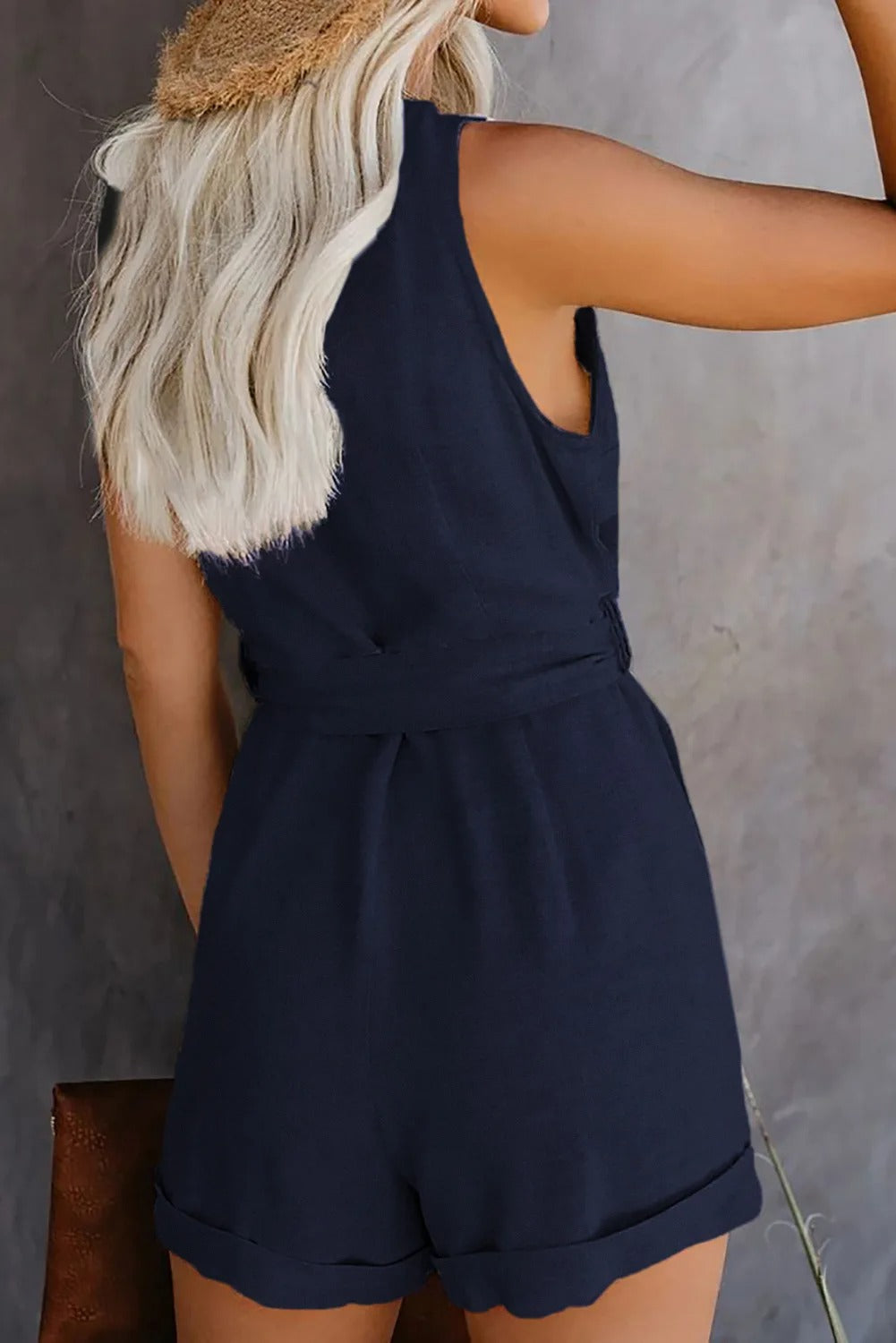 Korte Jumpsuit Met V-Hals | Navando 