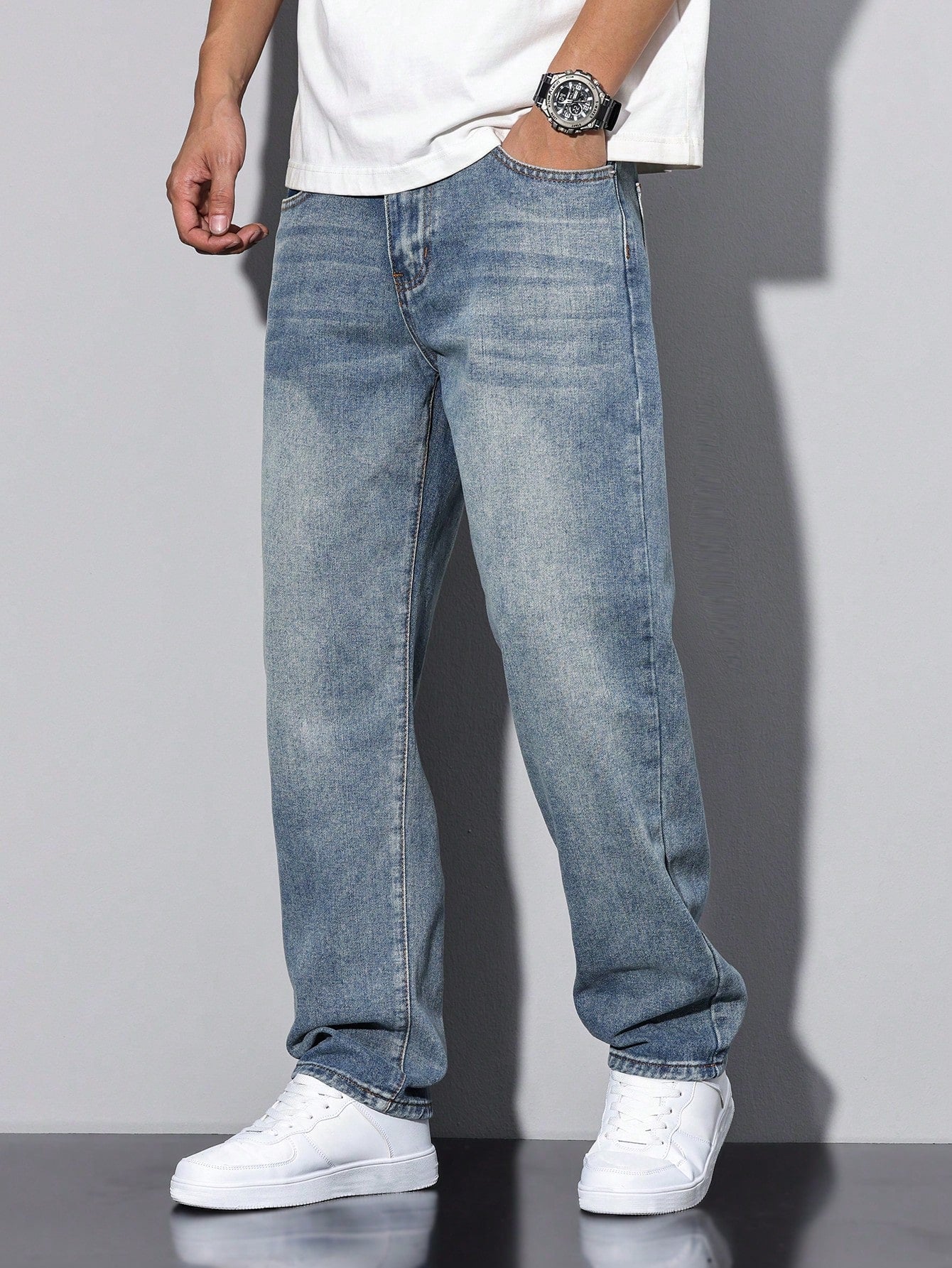 Lars | Gewassen jeans met rechte pijpen 0