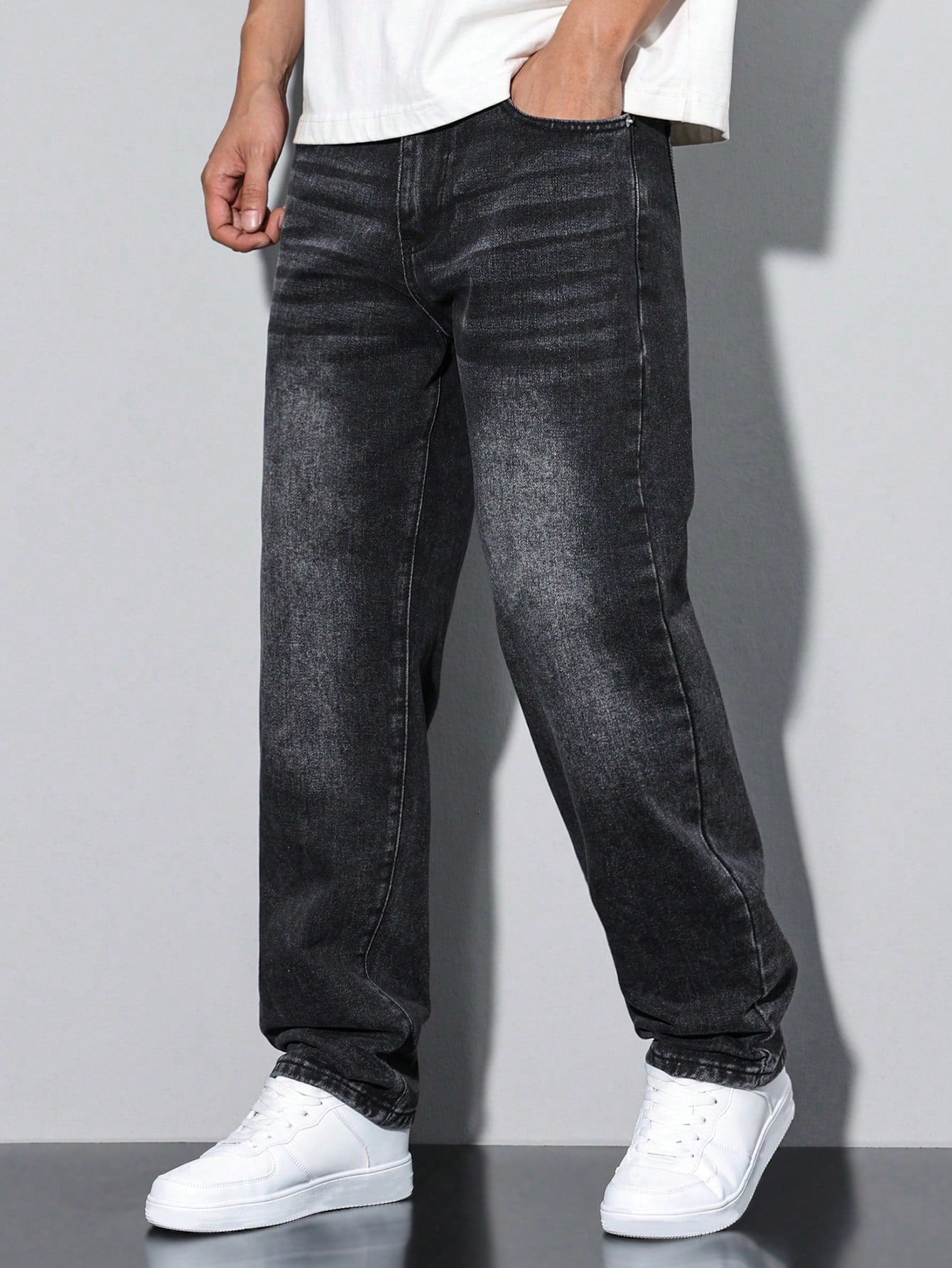 Lars | Gewassen jeans met rechte pijpen 2