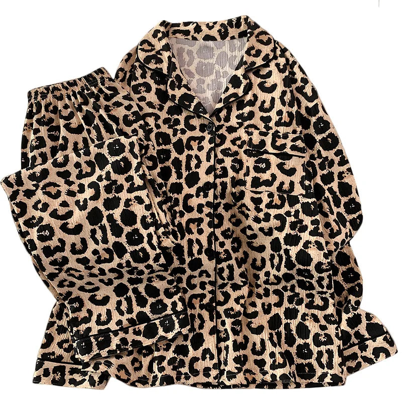 Luxe homewear set met luipaardprint 4