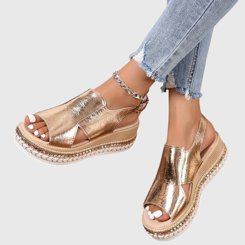 Metallic Platform Sandalen | Navando