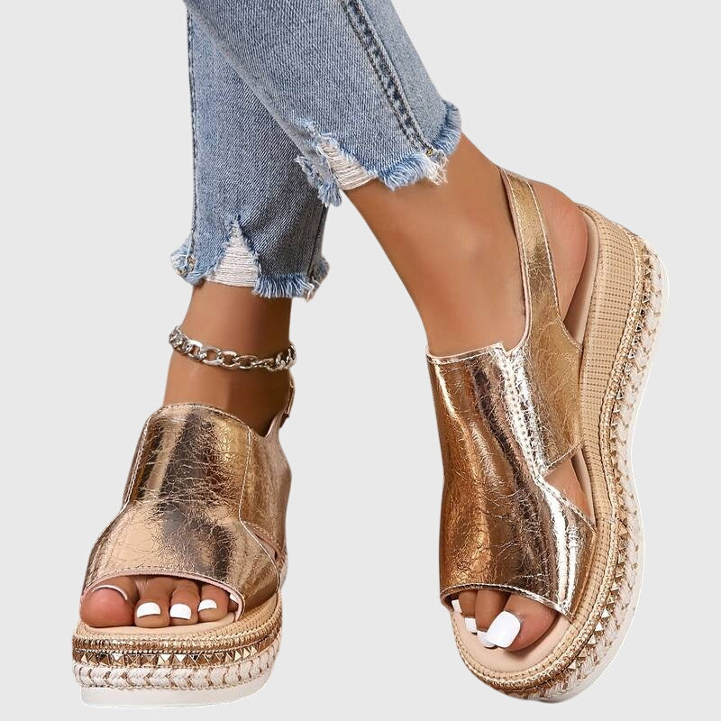 Metallic Platform Sandalen | Navando