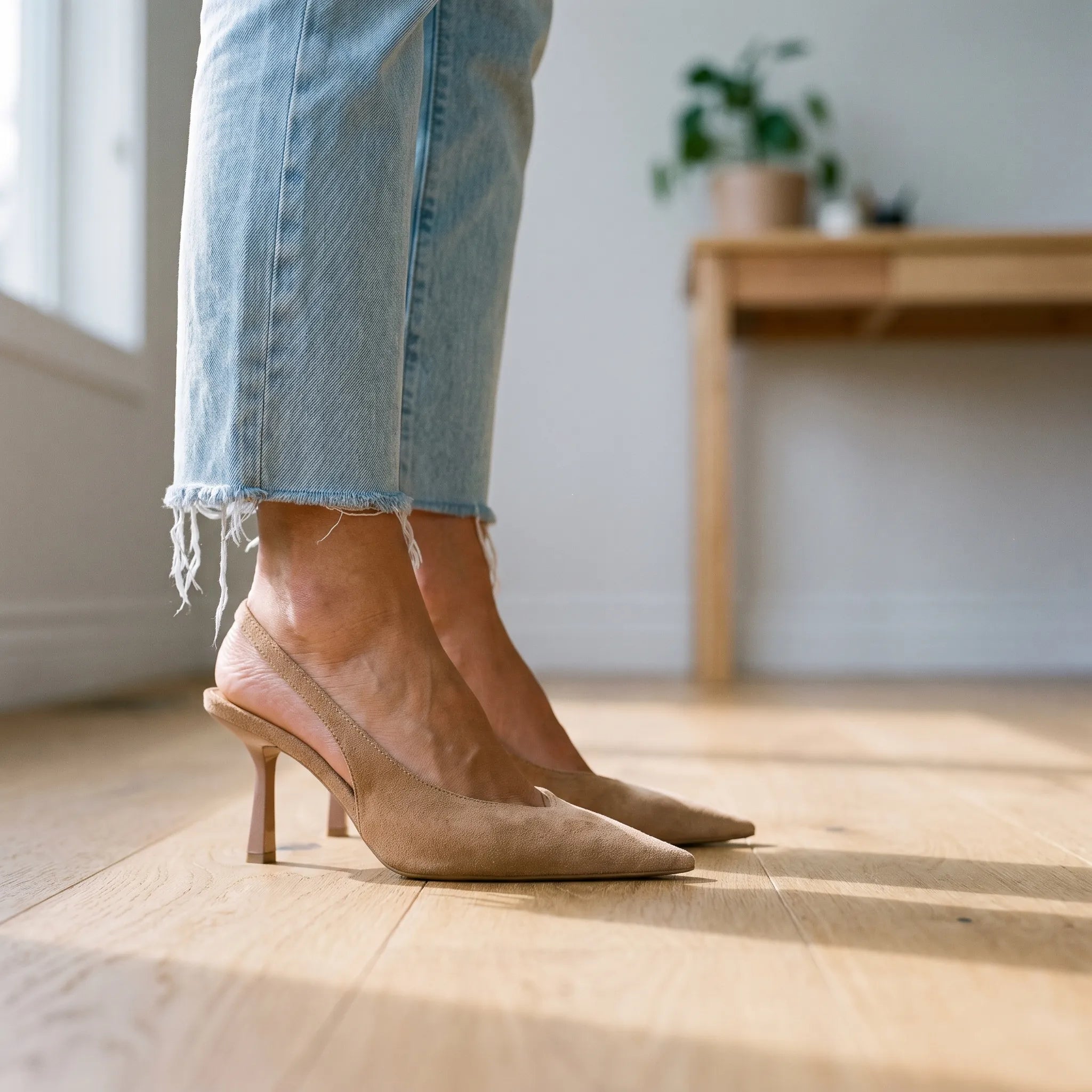 Minimalistische Hakschoenen Met Lage Hak | Navando 