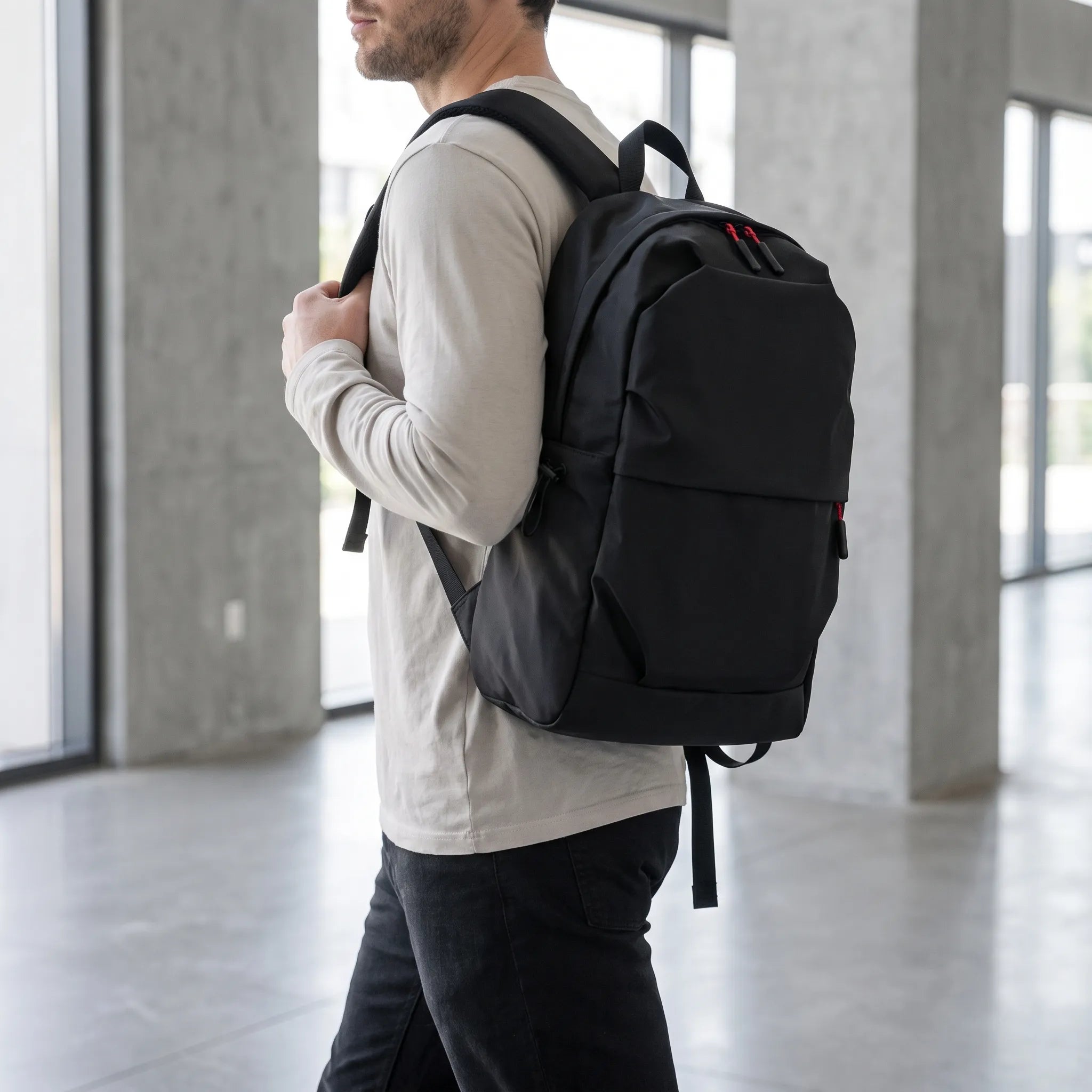 Minimalistische Zwarte Zakelijke Laptop Rugzak | Navando 