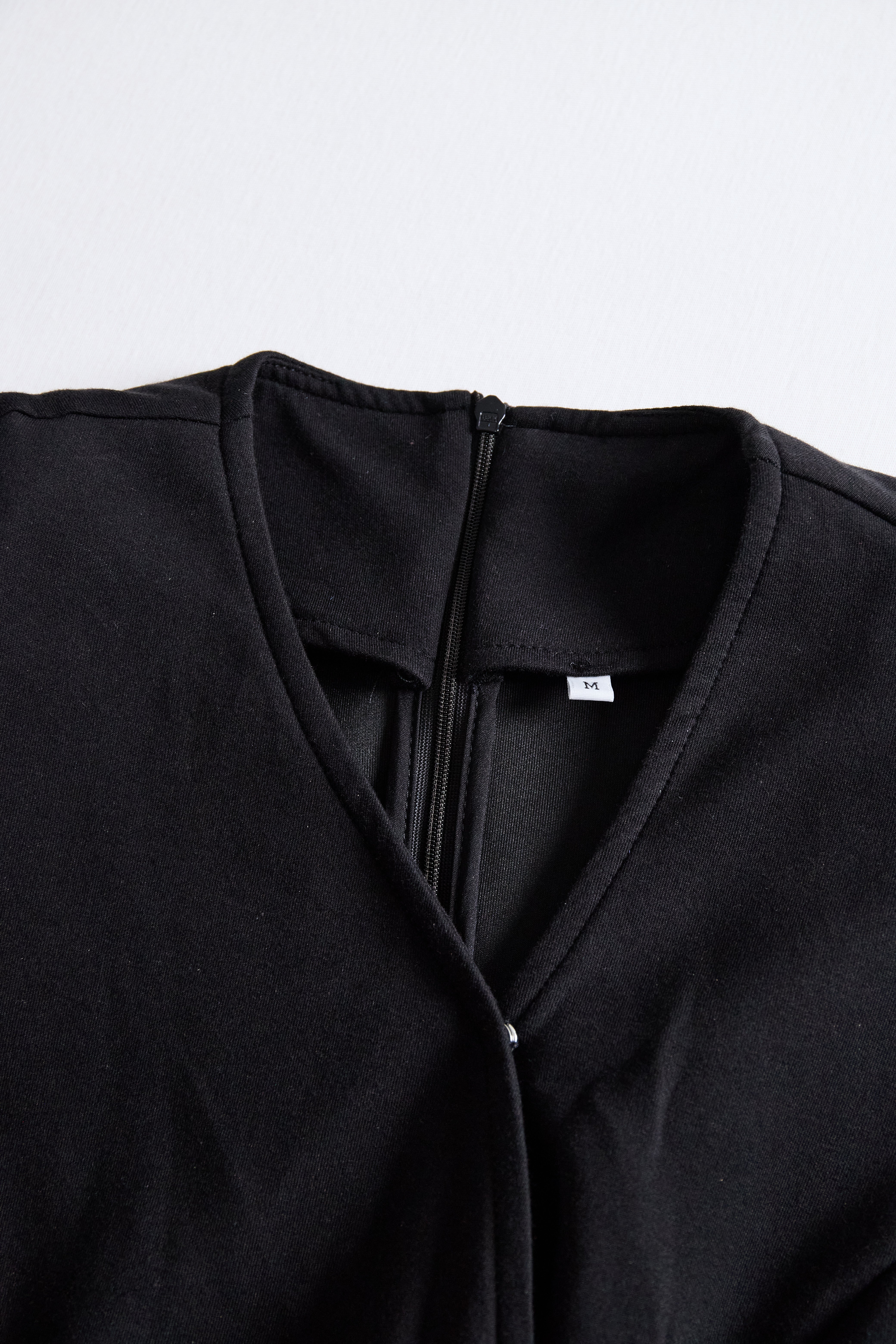 Mooyius | Wikkelstijl midi jurk met knoopsluiting 5