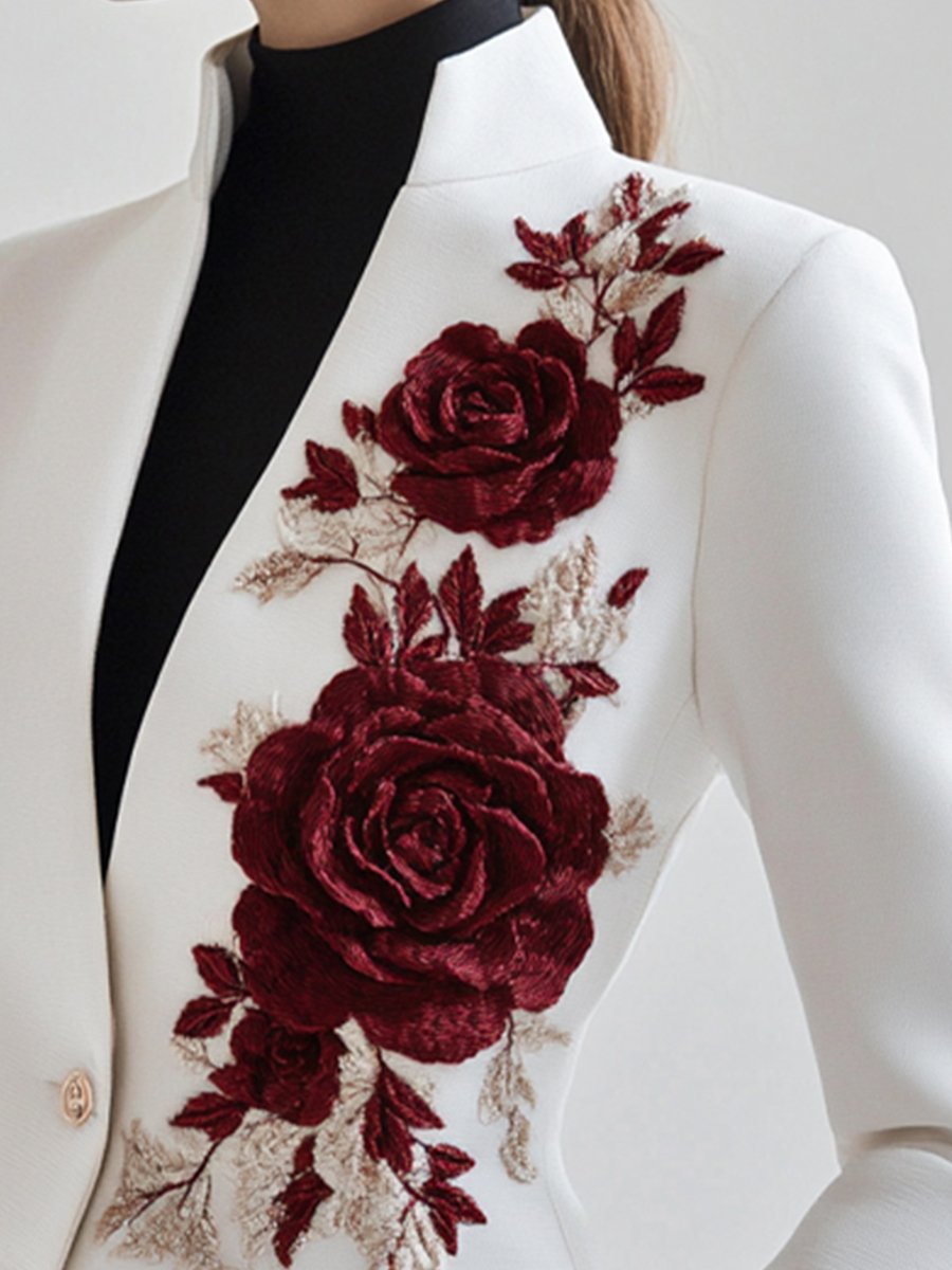Mooyius | Witte blazer met rozenborduursel 1