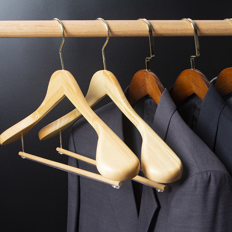 Navando | Brede Houten Kleerhanger Voor Jasjes