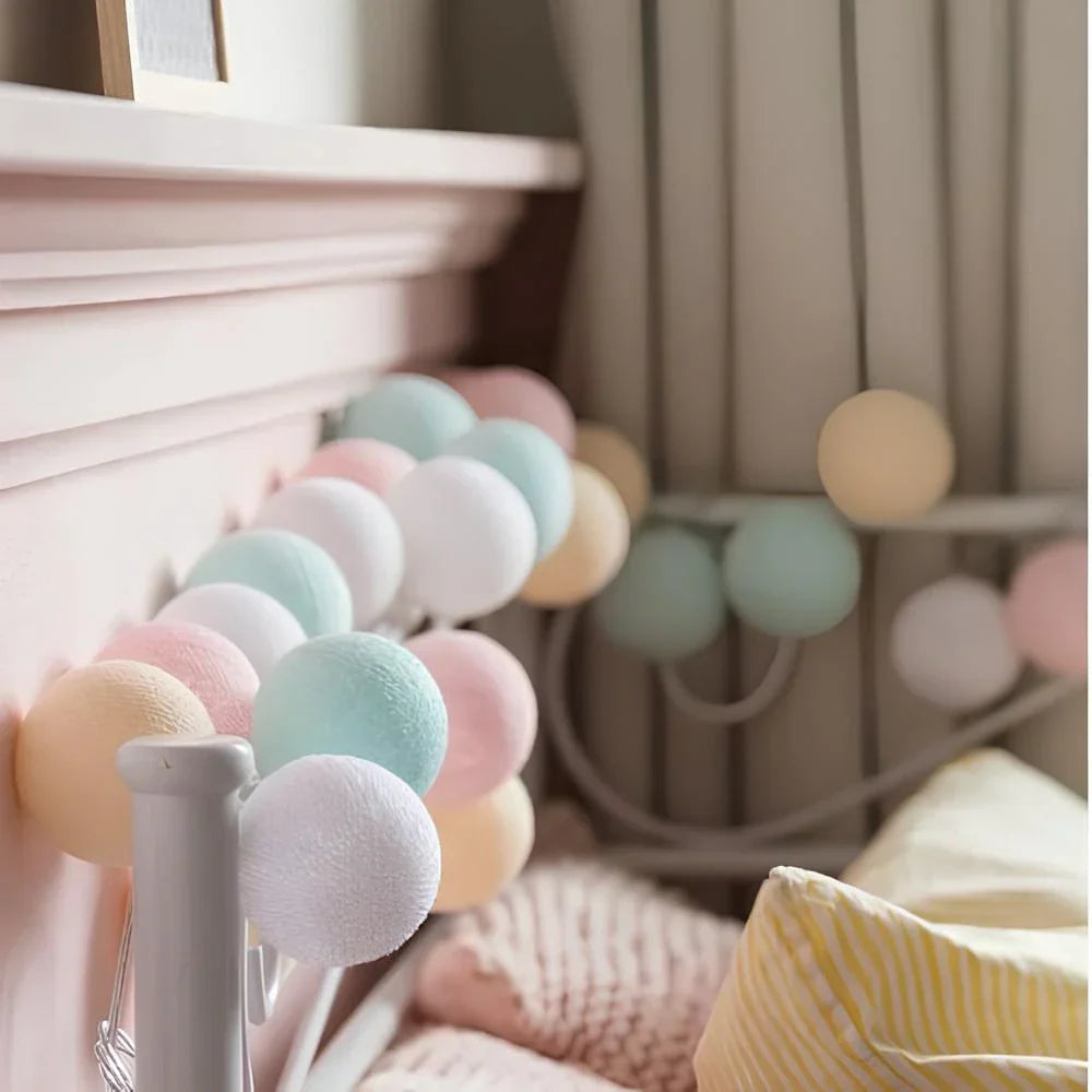 Navando | Decoratieve Lichtslinger Met Zachte Bolletjes