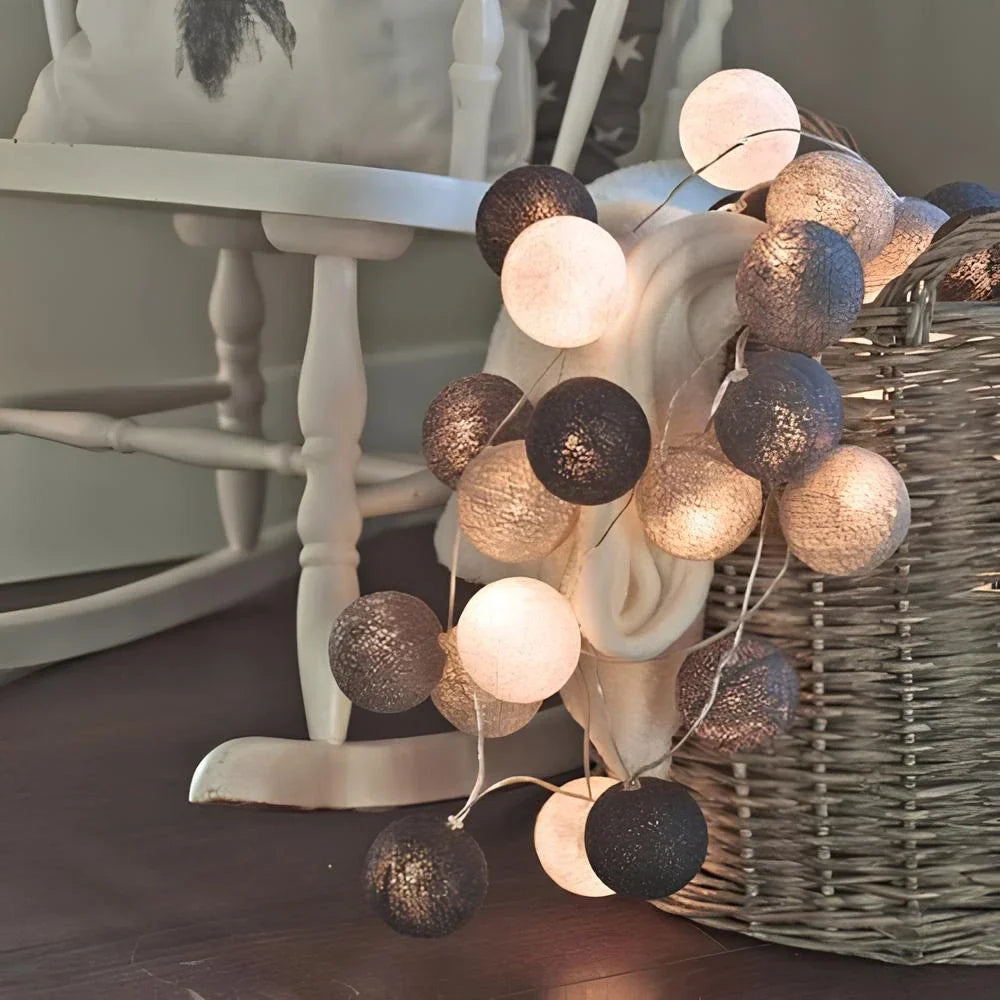 Navando | Decoratieve Lichtslinger Met Zachte Bolletjes