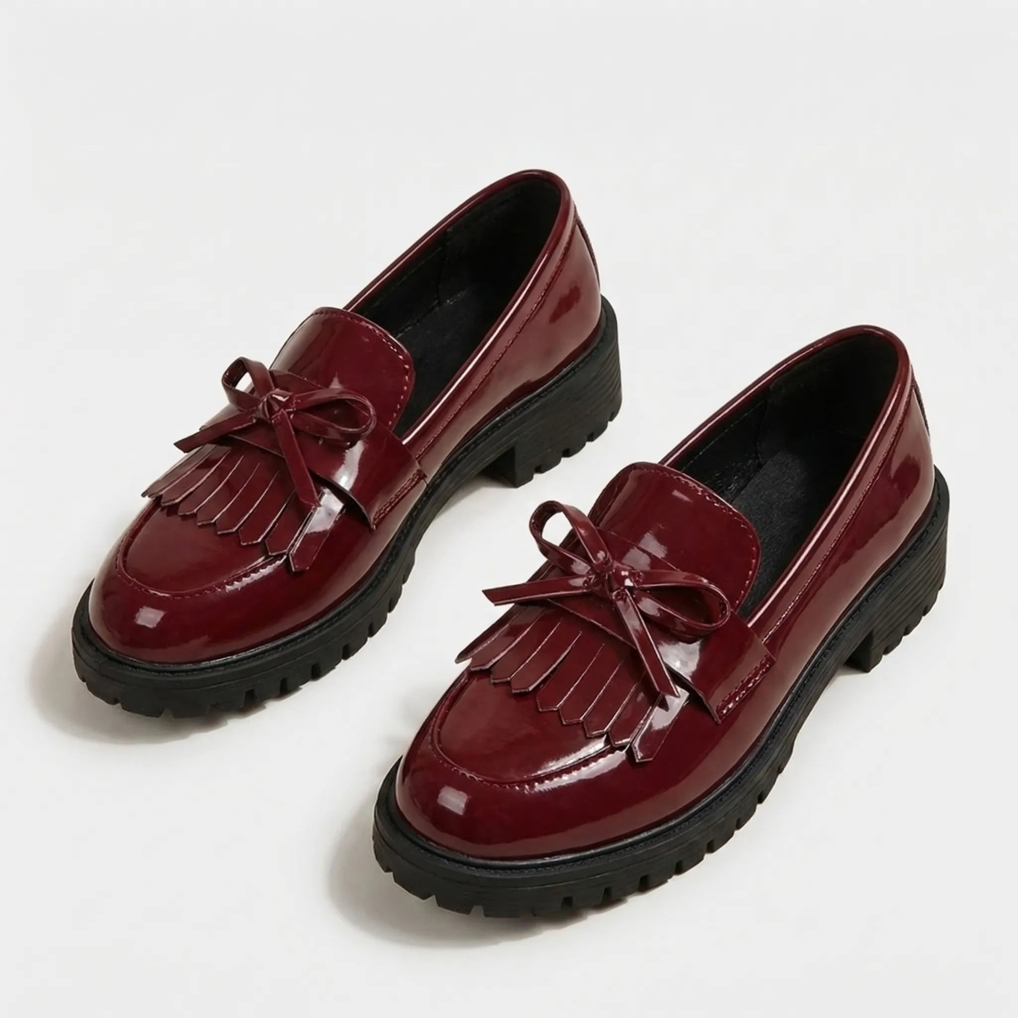 Navando | Glanzende Loafer Met Kwastjesdetail