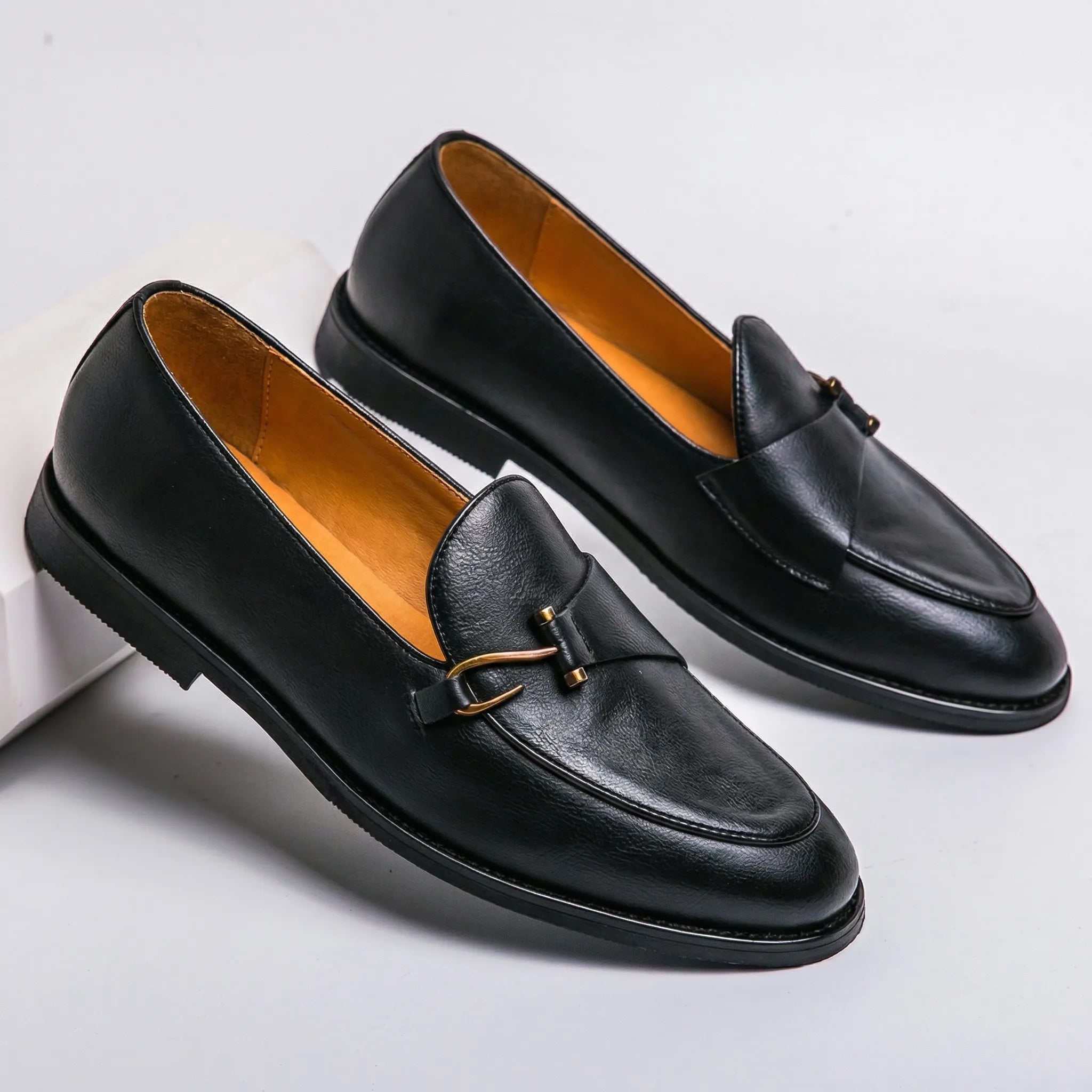 Navando | Klassieke Heren Loafer Met Gouden Gesp