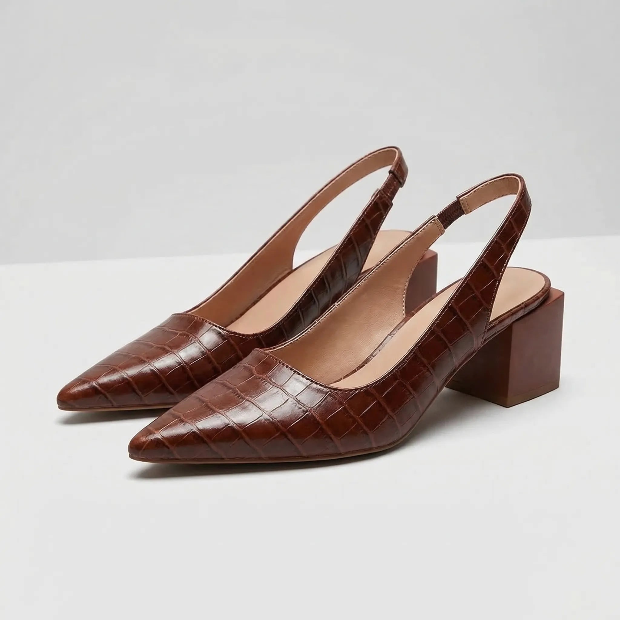 Navando | Spitse Slingback Pump Met Blokhak