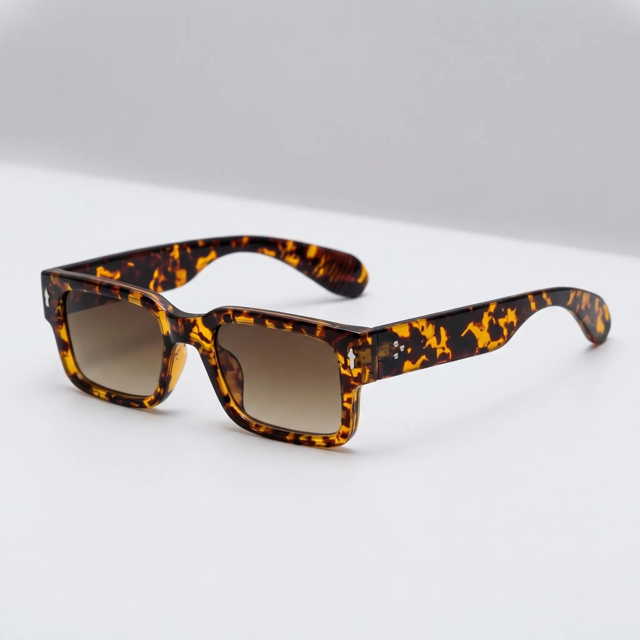 Navando | Vierkante Zonnebril Met Retro Look