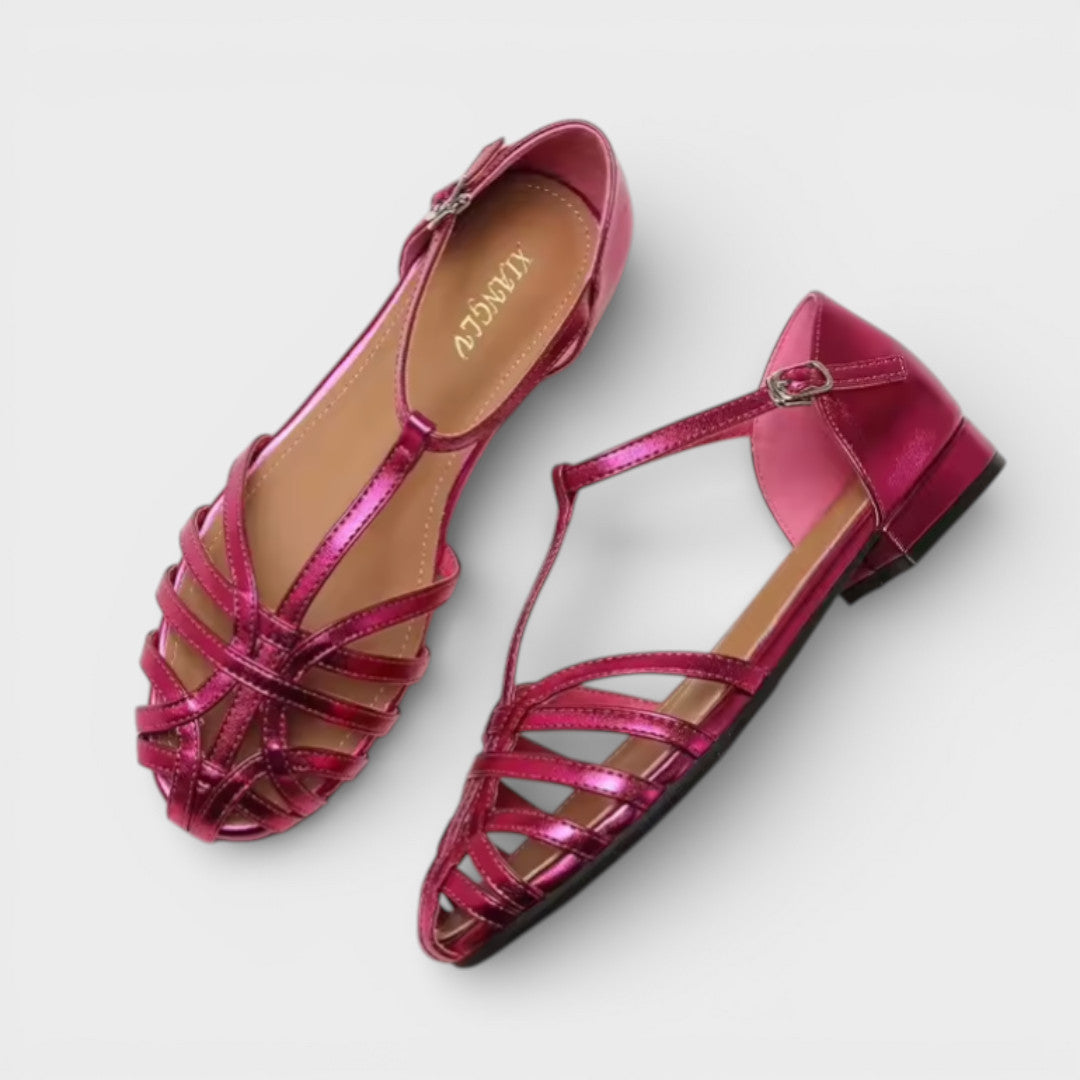 Onbekend | Gekruiste bandjes platte sandalen 6