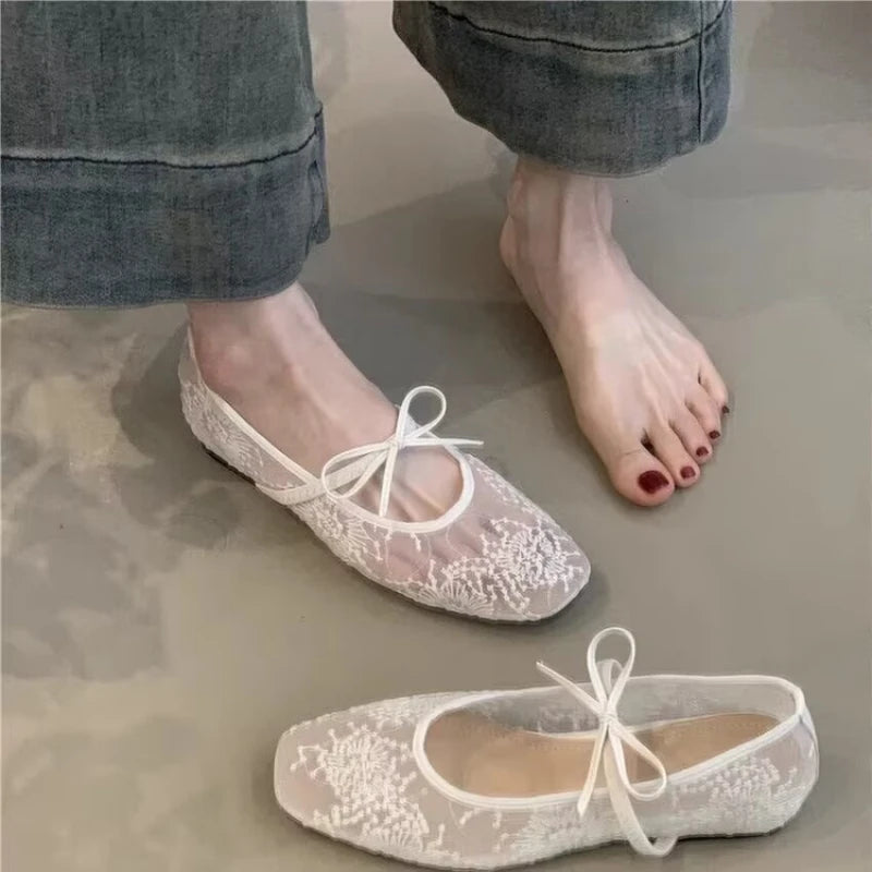 Platte Schoenen Met Striksluiting | Navando 
