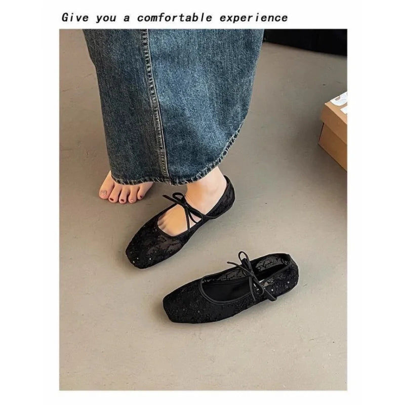 Platte Schoenen Met Striksluiting | Navando 