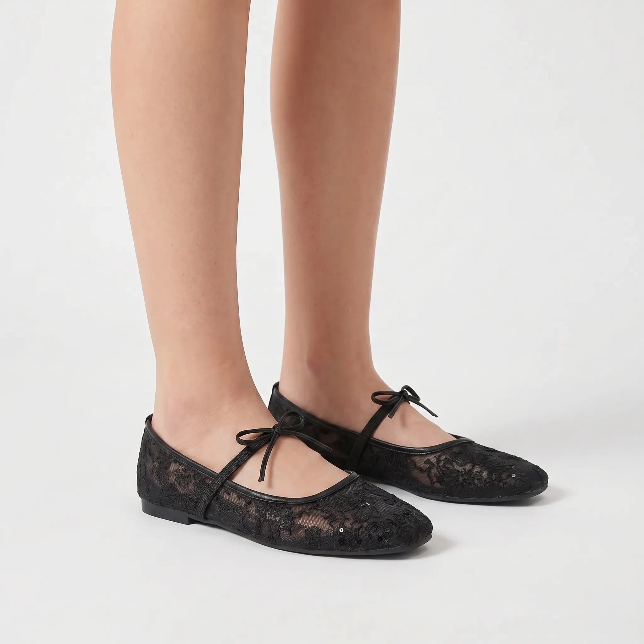 Platte Schoenen Met Striksluiting | Navando 