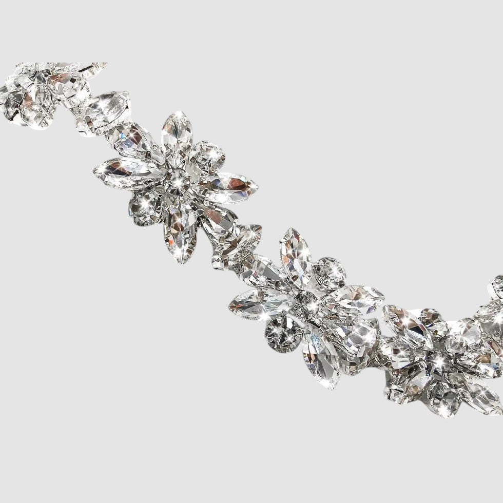 Mini-jurk van pluche fluweel met lange mouwen en bloemenhalslijn voor dames