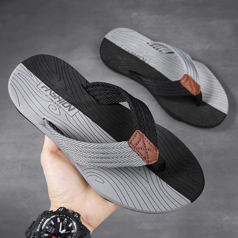 Teenslippers Met Brede Band | Navando