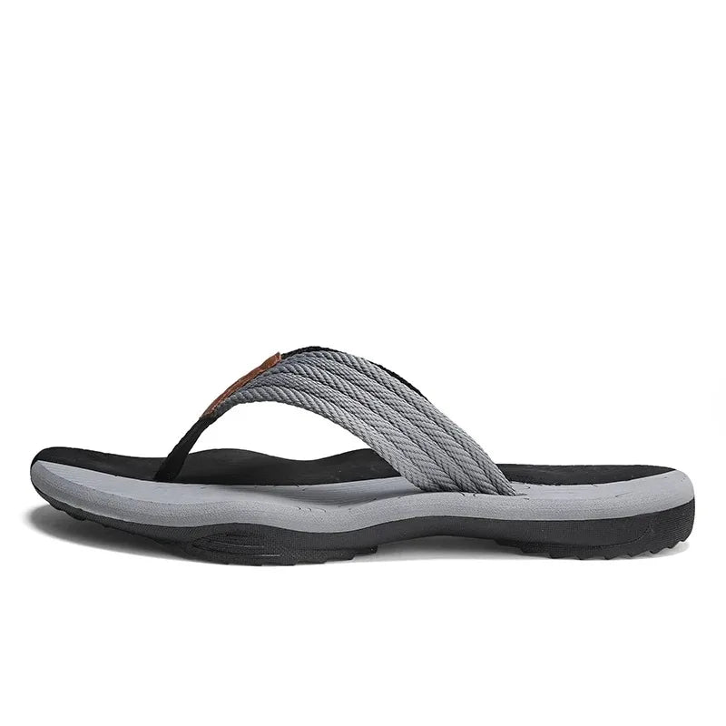Teenslippers Met Brede Band | Navando