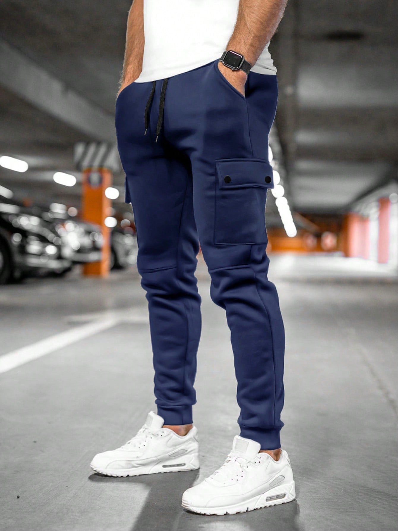 Tom | Lichte stretch joggingbroek met praktische zakken 4