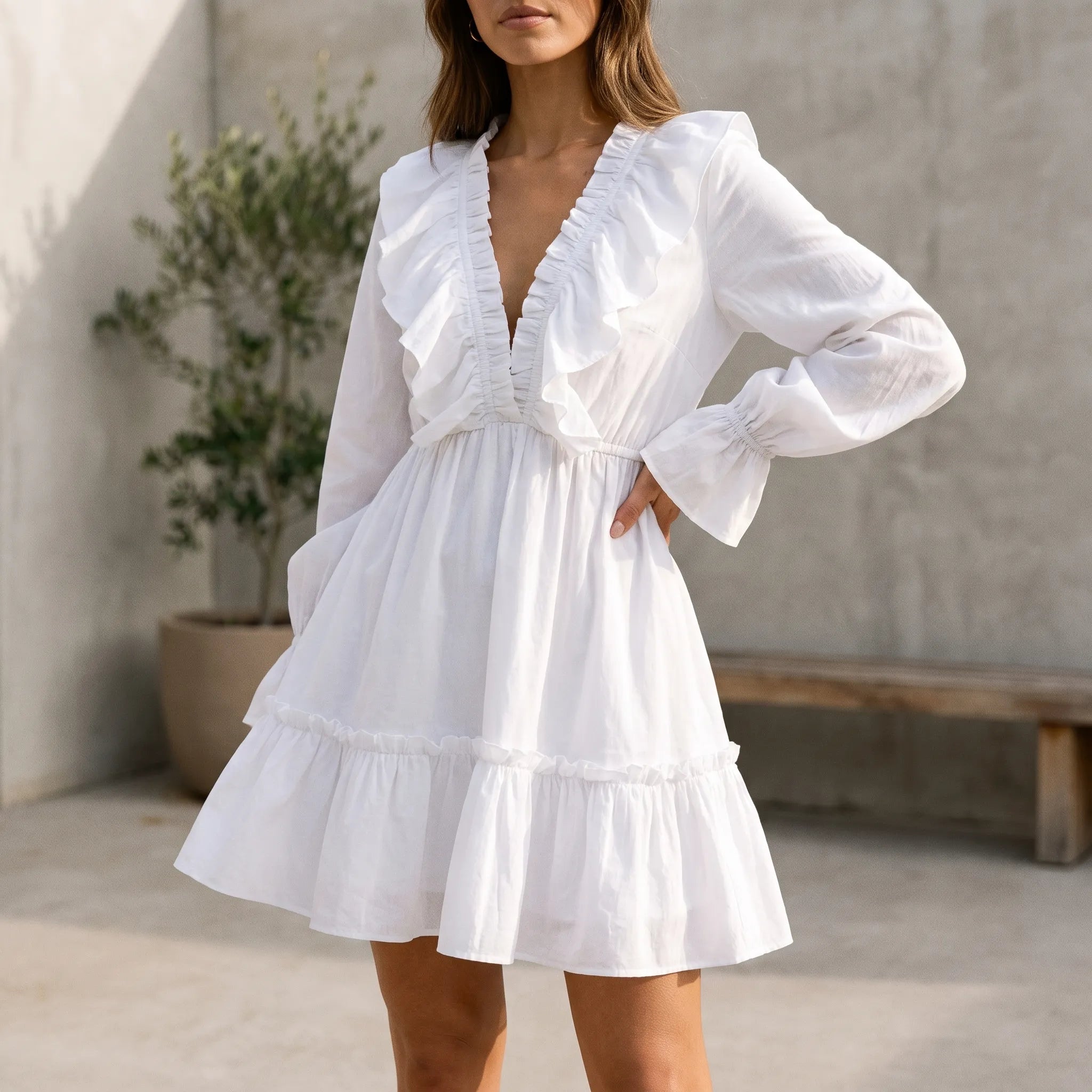 Vrouwelijke Minijurk Met Ruffles | Navando 