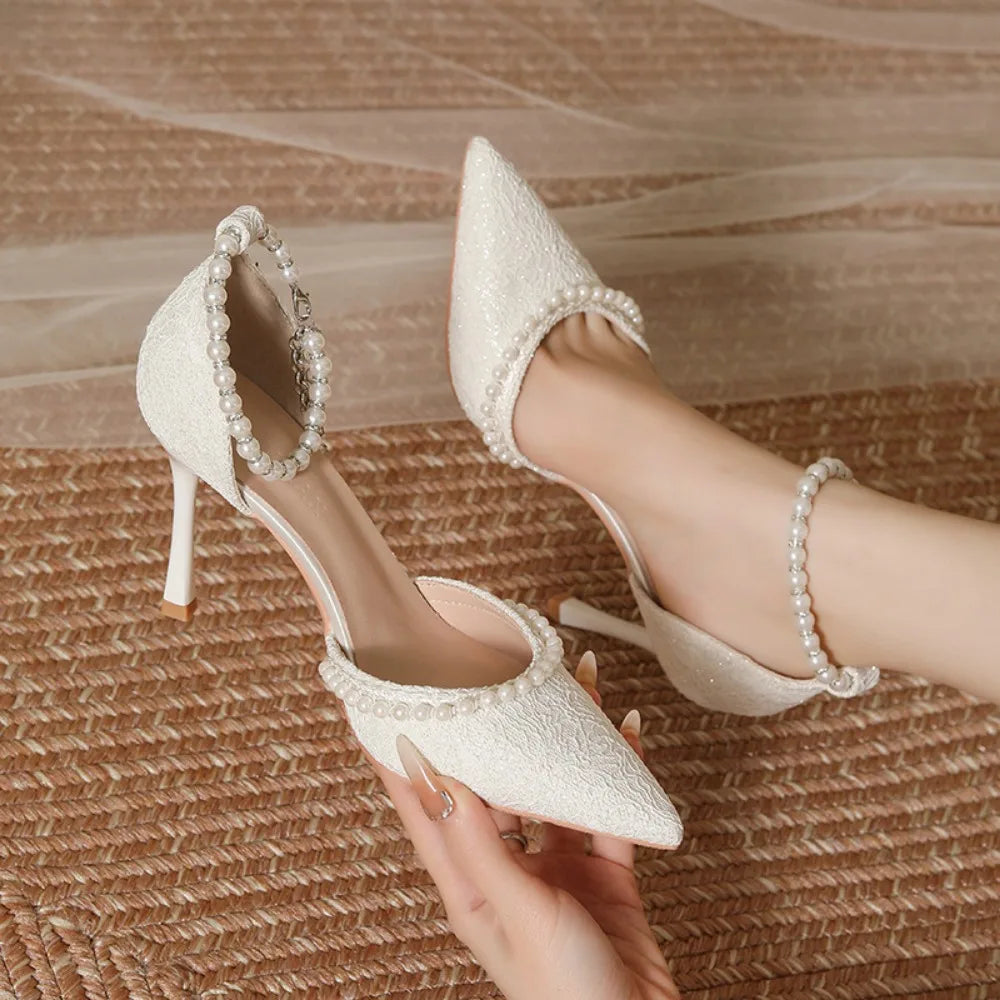 Witte Pumps Met Naaldhak | Navando 