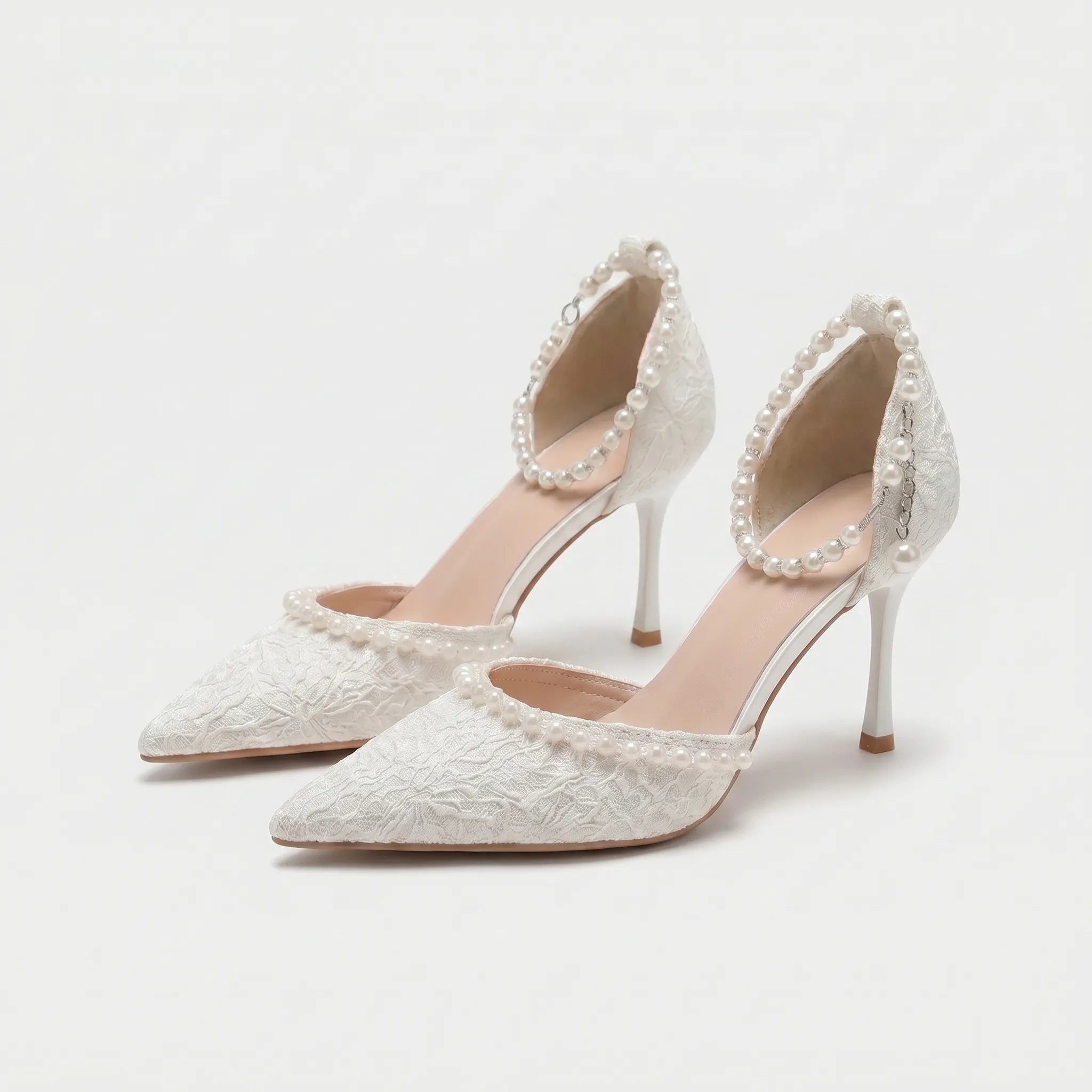 Witte Pumps Met Naaldhak | Navando 
